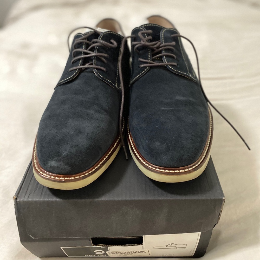 Banana Republic casual shoe size 9